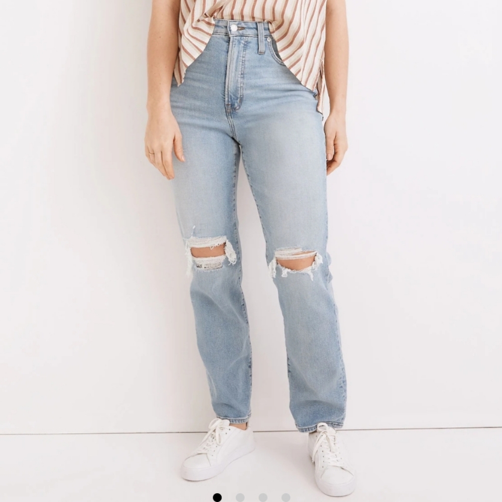 Madewell The Perfect Vintage Straight Jean in Danby Wash: Knee-Rip Edition ND515